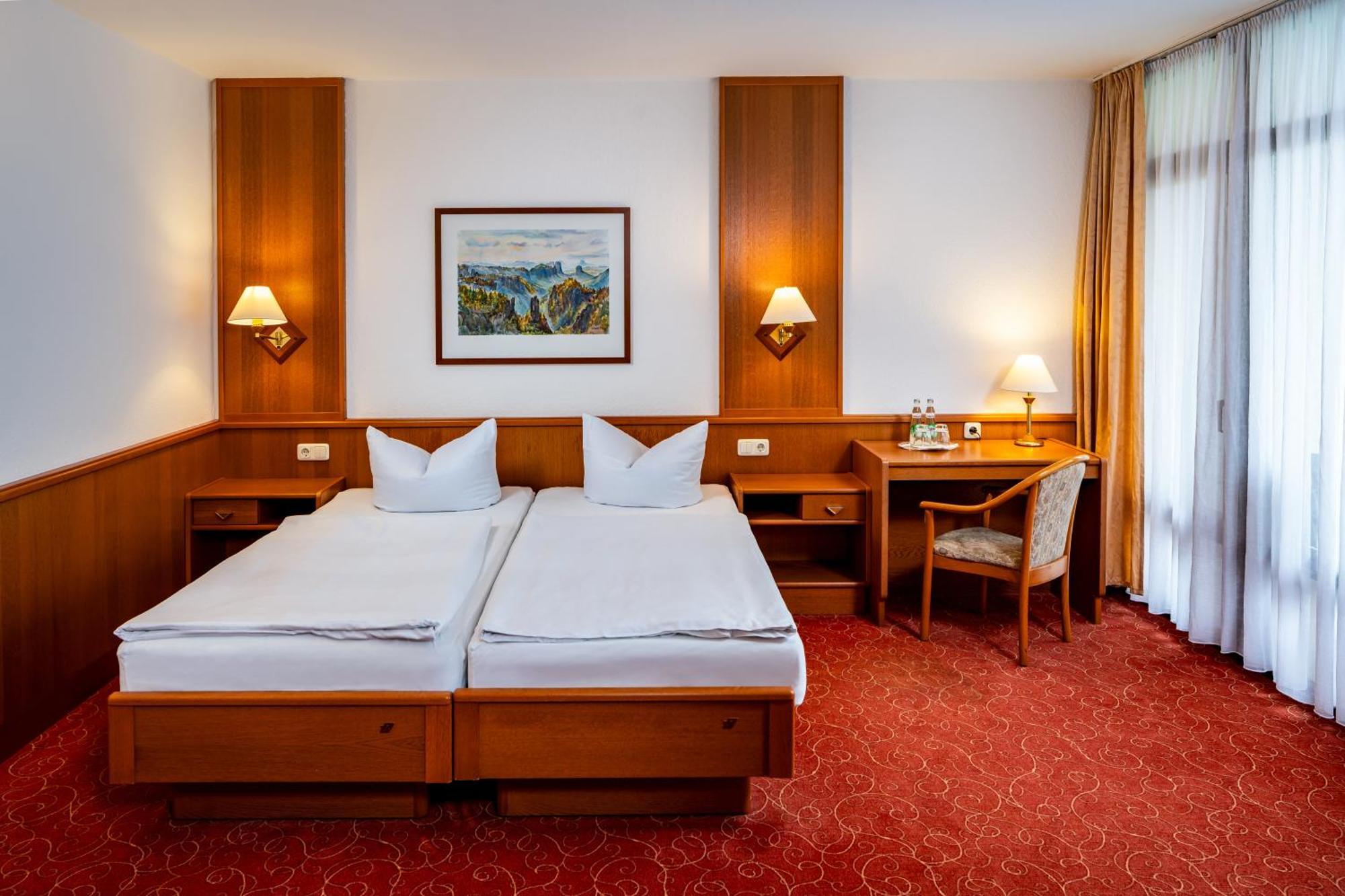 Hotel Zur Post Пірна Екстер'єр фото
